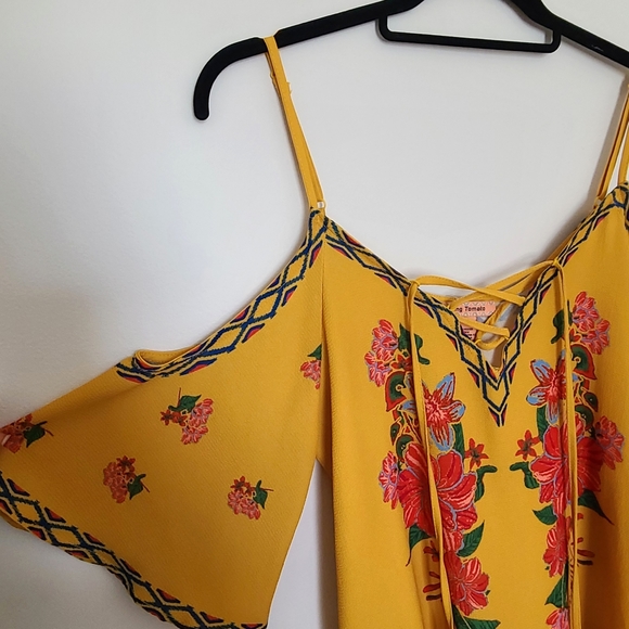 Flying Tomato | Cold Shoulder Floral Bell Sleeve - Picture 4 of 5